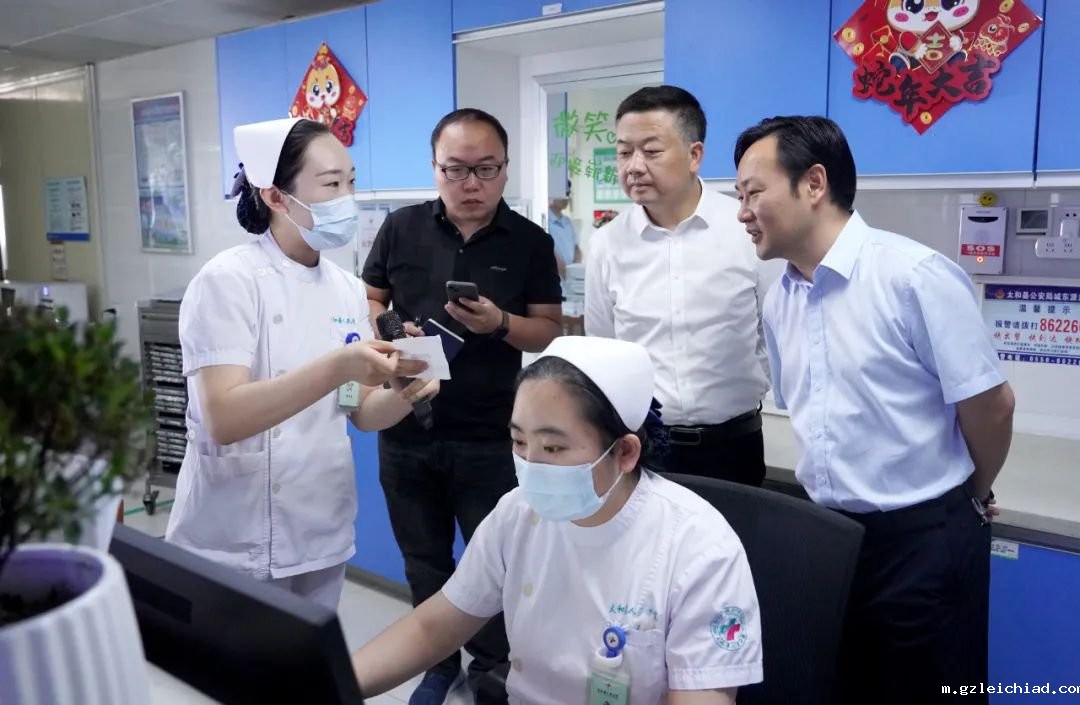 蚌埠医科大学党委常委、副校长姚强一行莅临考察交流